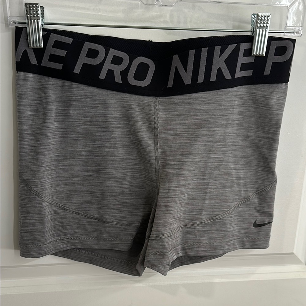 Nike Pro Women's Black and Gray Athletic Shorts